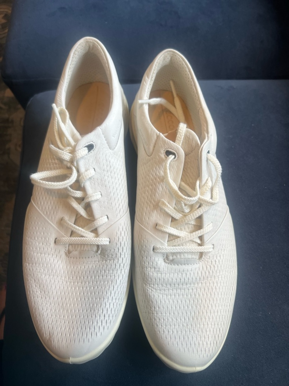 Ecco Casual Lightweight women’s white  Lace-Up Sneakers